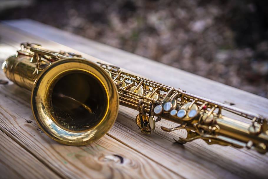 saxophone lessons near me at Los Angeles music teachers in North Hollywood