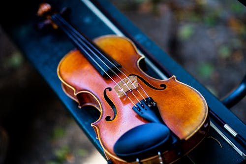 violin lessons at Los Angeles music teachers